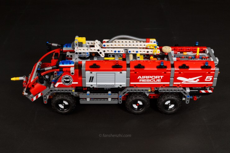 LEGO 42068 WordPress-25