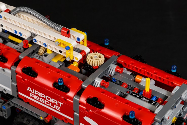 LEGO 42068 WordPress-26