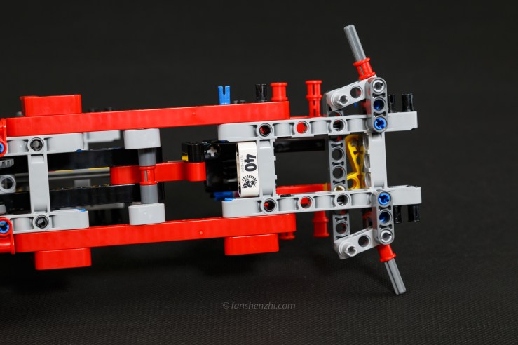 LEGO 42068 WordPress-5