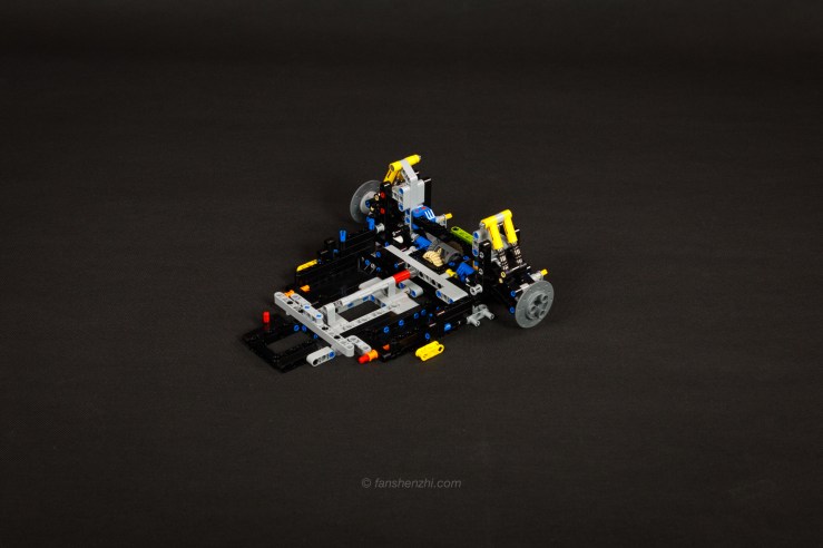 LEGO 42083 WordPress-10