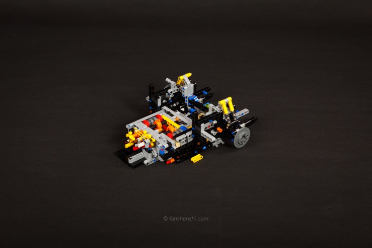 LEGO 42083 WordPress-11